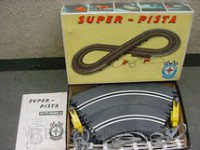 /album/brinquedos-e-brincadeiras/autorama-jpg/